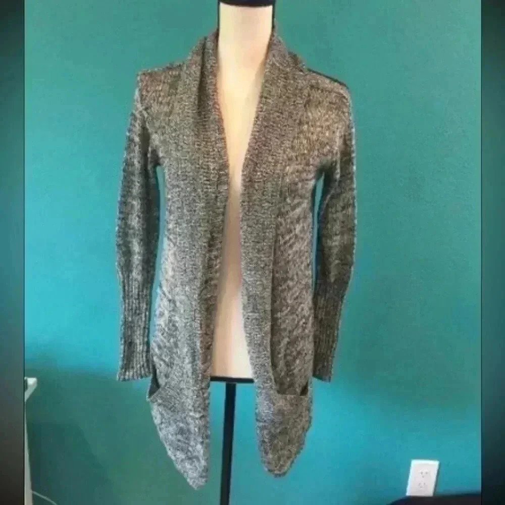 ⭐️ Angie thin cardigan in size small